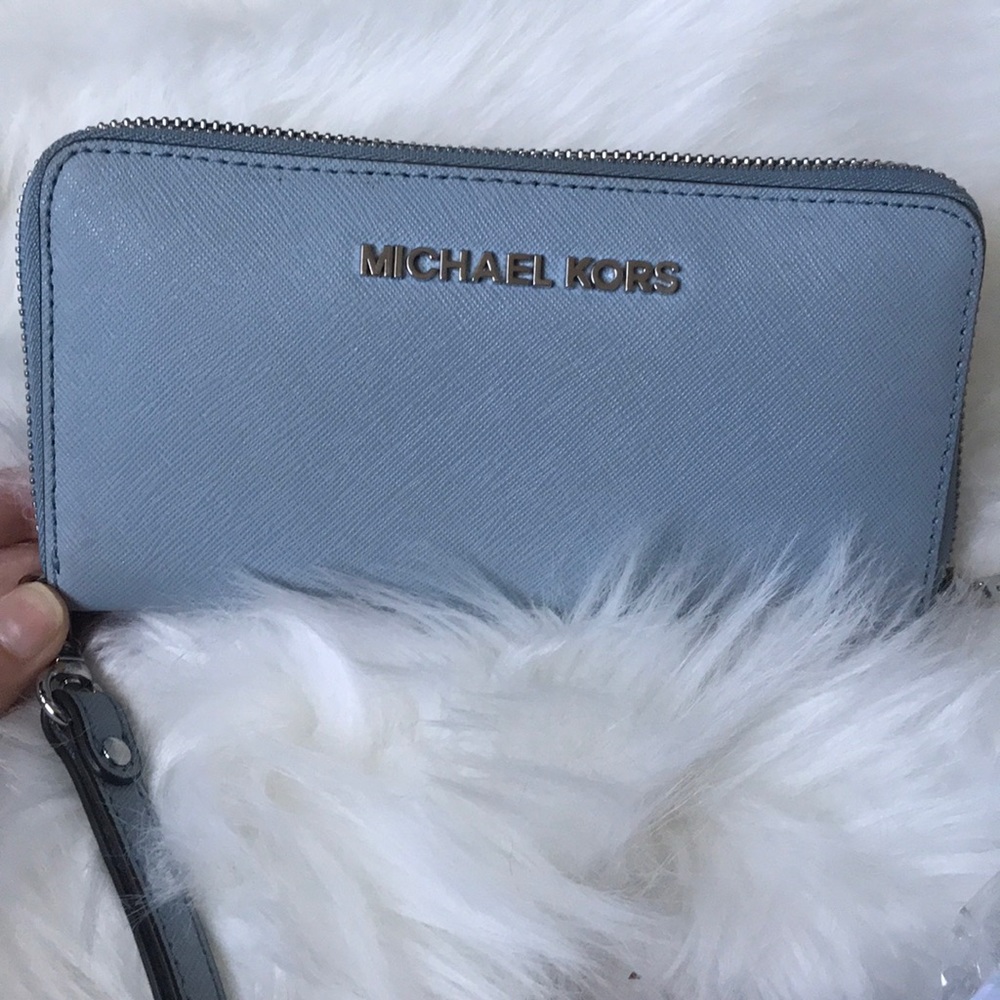 Michael Kors wristlet